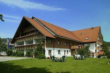 Landgasthof Zum Schwarzen Grat Isny im Allgäu Extérieur photo